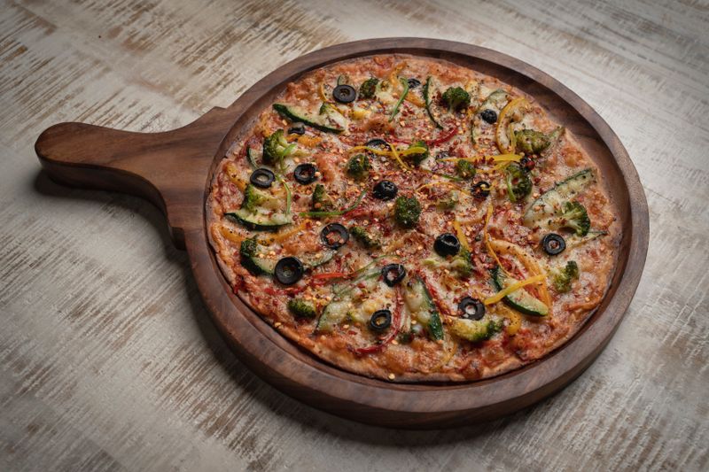 pizza lucs Veggie Garden pizza with roasted vegetables