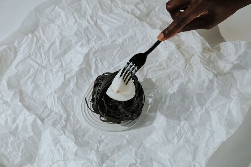 Cacio e Pepe pasta with pecorino and black pepper