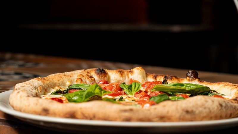 pizza luce Margherita Classica with fresh mozzarella and basil